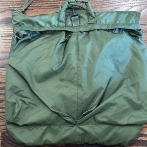 Flyers Helmet Bag
8415-00-782-2989 Nylon
Military Surplus USA